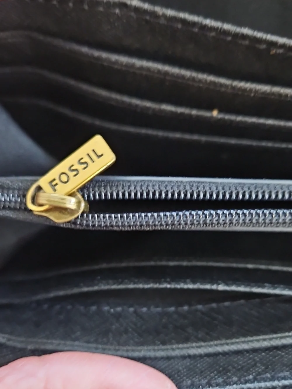 Fossil Black Leather Zip-Around Wristlet Wallet